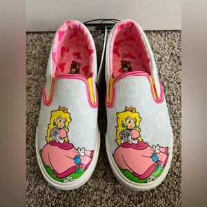 New Girls Super Mario Princess Peach Slip-On Shoes size 3